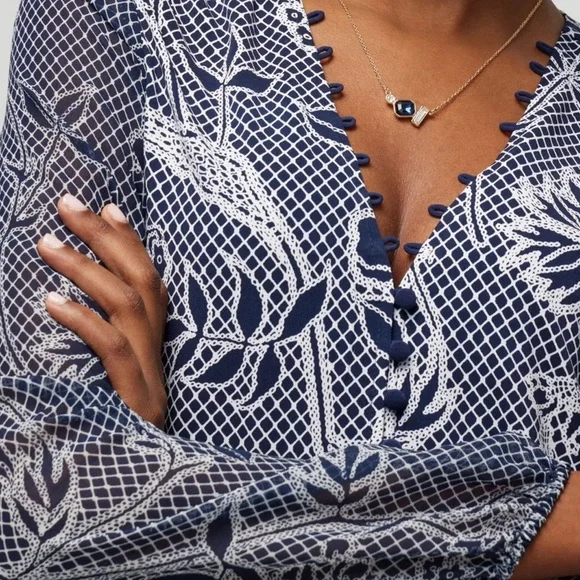 White House Black Market Navy and White Floral Blouse - Picture 2 of 5